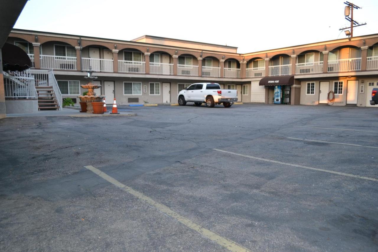 Bell Gardens Inn Los Angeles - حدائق بيل المظهر الخارجي الصورة